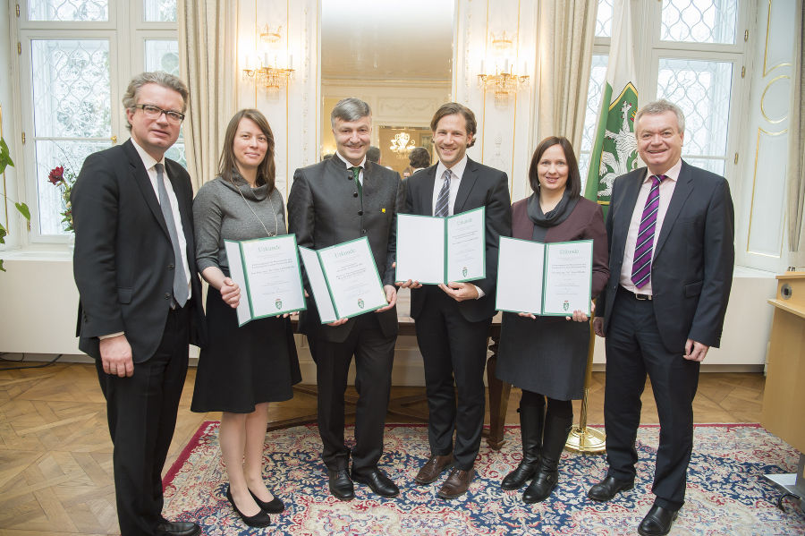 Förderungspreis des Landes Steiermark: v.l.n.r.: Christopher Drexler, Julia Langer, Karl Steininger, Ernst Albegger, Nina Schalk, Anton Lang
